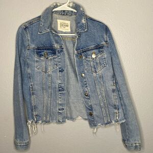 Zara Cropped Distressed Jean Denim Light Wash Jacket Size XS